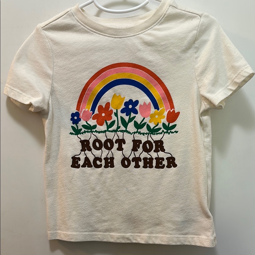 Old Navy Cream Short Sleeve Tee Says, “Root For Each Other” Size 5T 🌈 💐